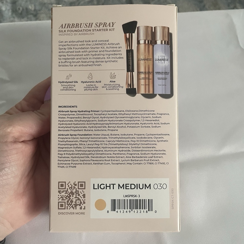 LUMINESS Silk Airbrush Spray Foundation Starter Kit With Brush Light Medium